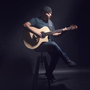 一字马扣出水来H
